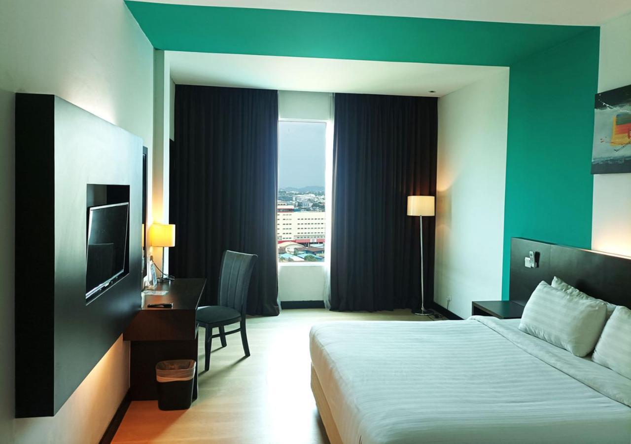 King'S Hotel Nagoya Batam Exterior photo