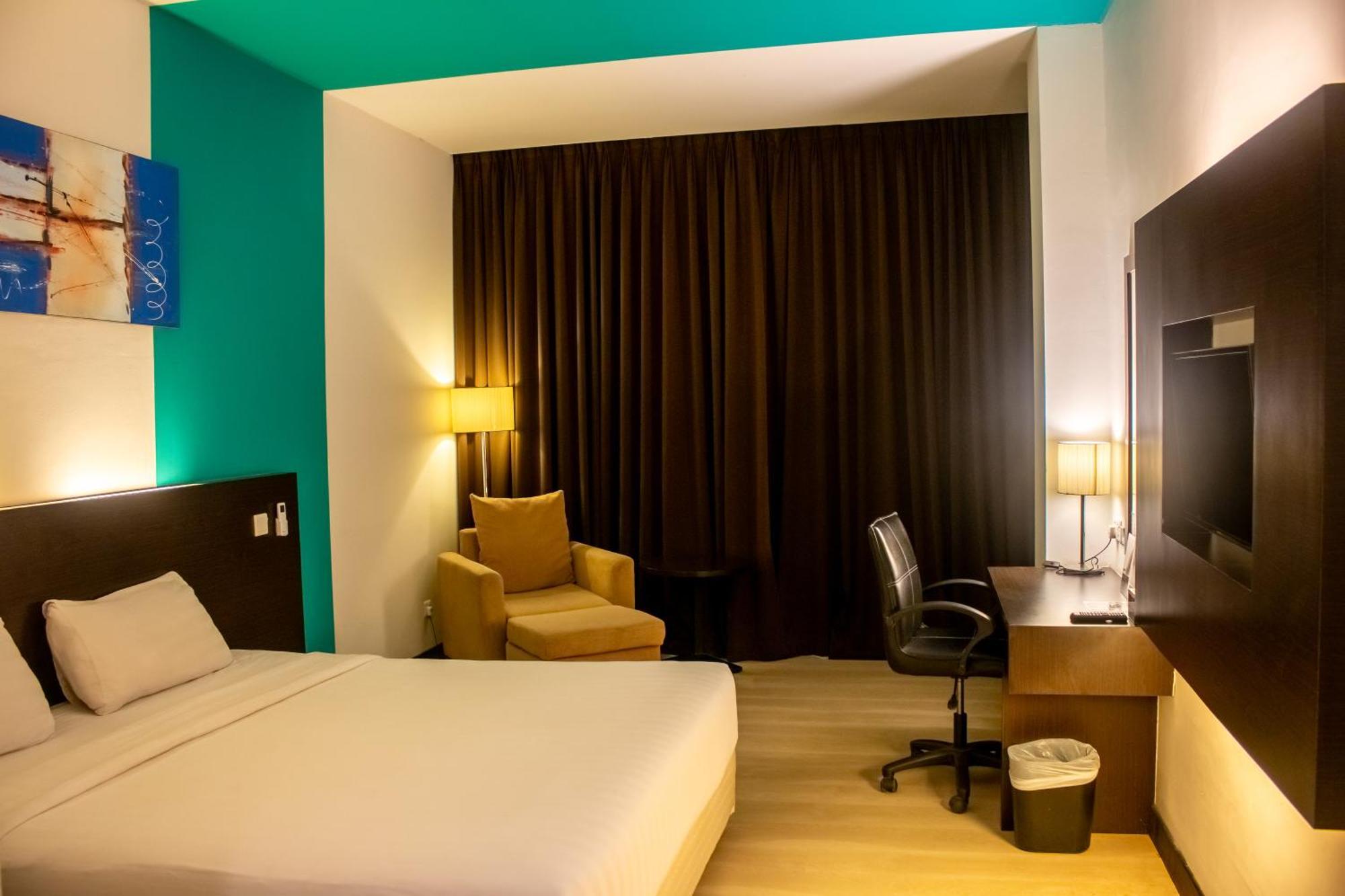 King'S Hotel Nagoya Batam Exterior photo