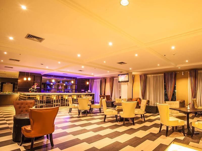 King'S Hotel Nagoya Batam Exterior photo