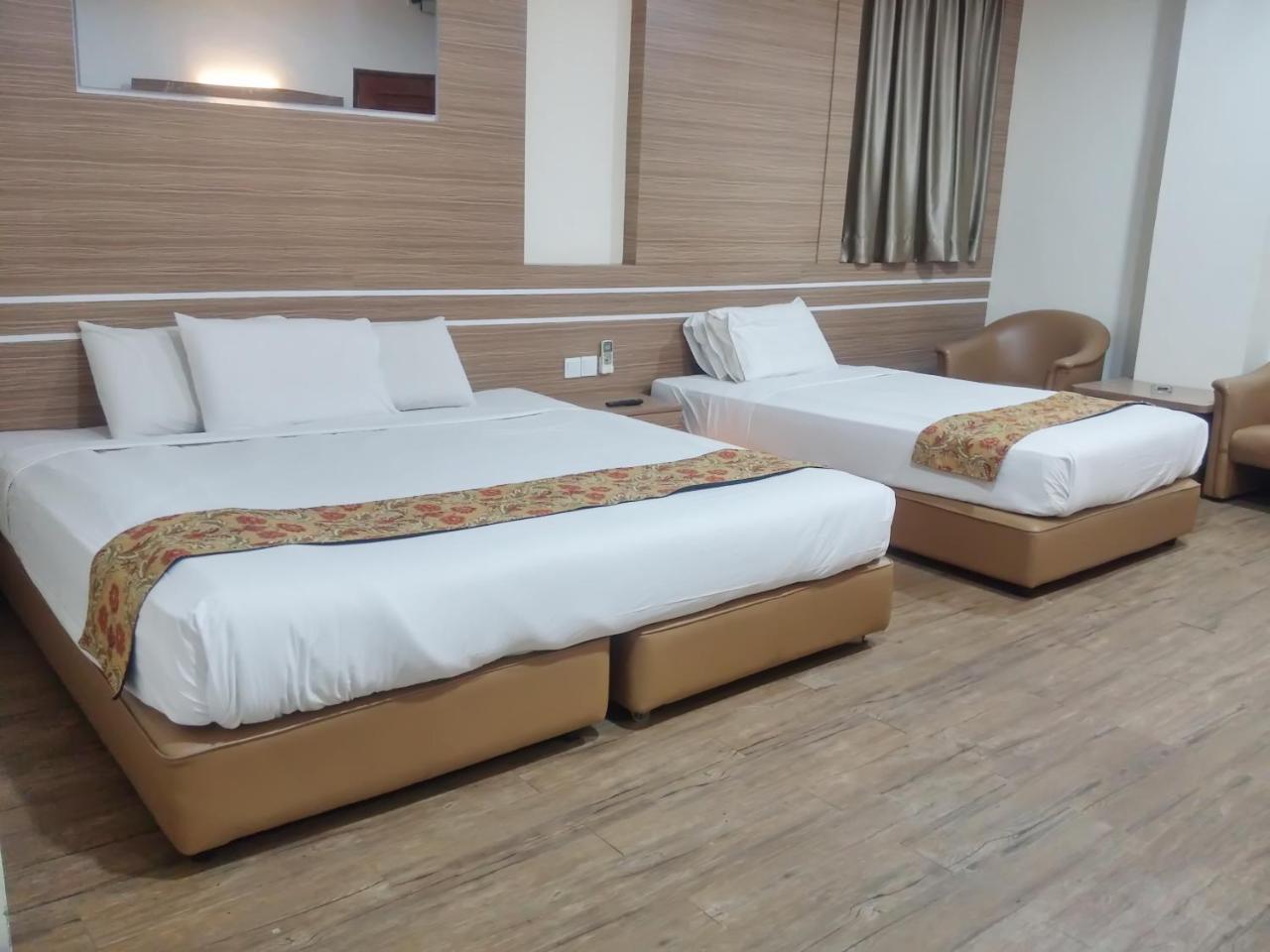 King'S Hotel Nagoya Batam Exterior photo